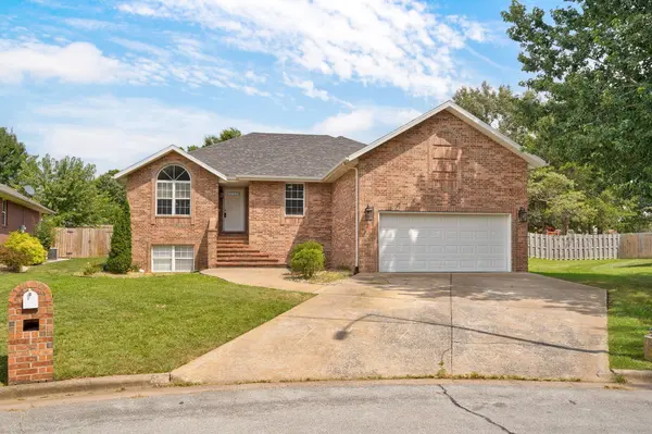 514 Chapel Hill CT, Nixa, MO 65714