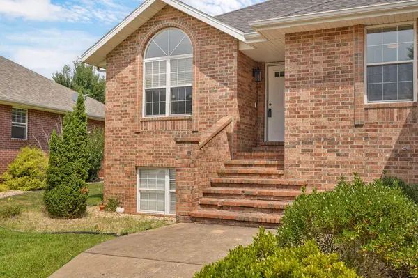 514 Chapel Hill CT, Nixa, MO 65714