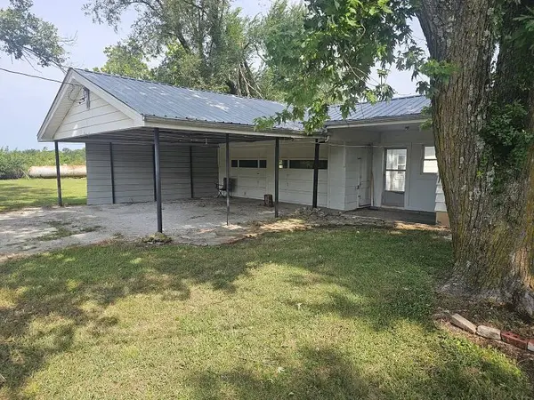 3117 N Farm Road 123, Springfield, MO 65803
