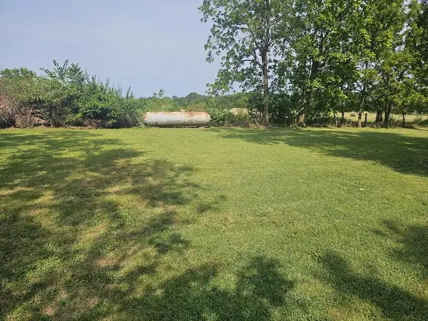 3117 N Farm Road 123, Springfield, MO 65803