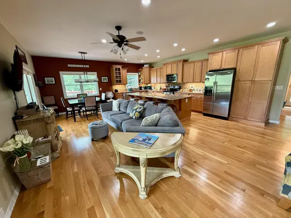 64 Bronc DR, Pottersville, MO 65790