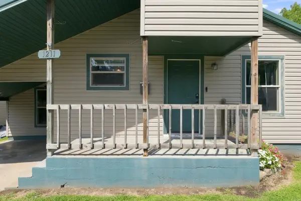 1211 N Warren AVE, Springfield, MO 65802