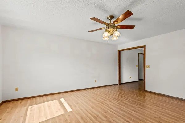 1738 N Oak Grove AVE, Springfield, MO 65803