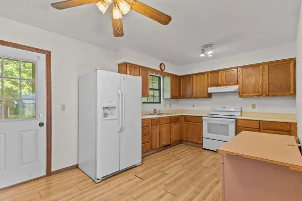 1738 N Oak Grove AVE, Springfield, MO 65803