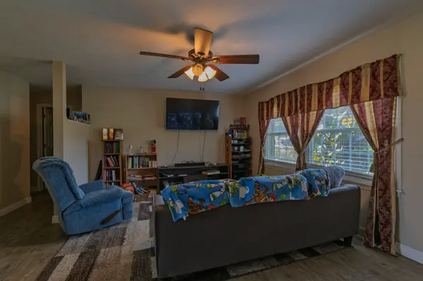7053-7057 W Farm Road 106 #7053-7057, Springfield, MO 65803