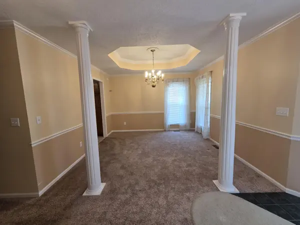 4719 S Clifton CT, Springfield, MO 65810