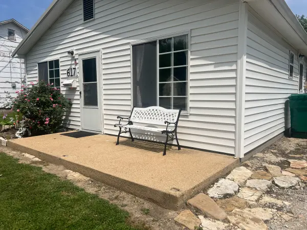 617 W Frisco ST, Mountain Grove, MO 65711