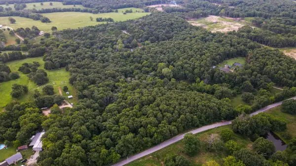000 County Road 1220, Mt Vernon, MO 65712