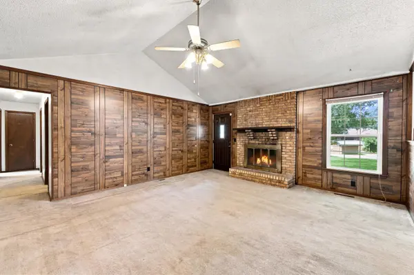 2013 S Grant AVE, Springfield, MO 65807