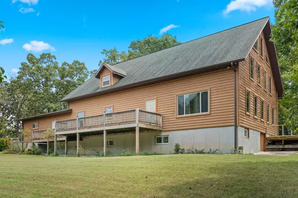 1161 Secluded Acres RD, Forsyth, MO 65653