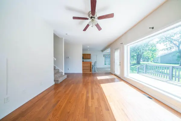 121 Clingan AVE, Willow Springs, MO 65793