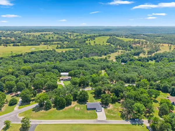 190 Cedar Brooke Estates DR, Forsyth, MO 65653