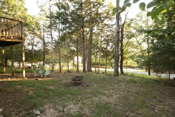 210 Eagle DR, Forsyth, MO 65653