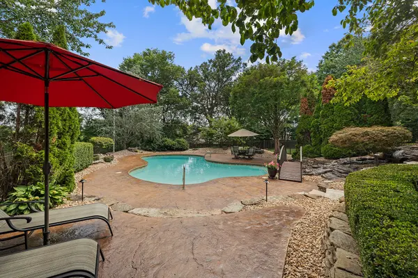 3810 E Turtle Hatch RD, Springfield, MO 65809