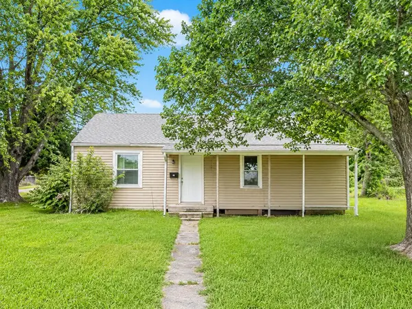 116 Montgomery ST, Greenfield, MO 65661