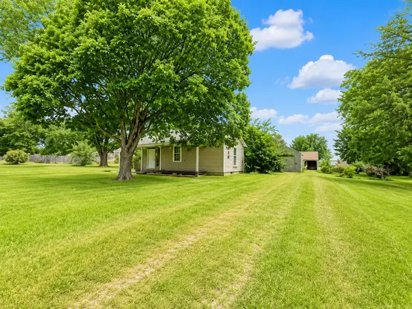 116 Montgomery ST, Greenfield, MO 65661