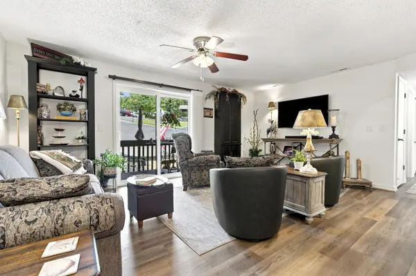 170 Wilshire DR #Unit 80, Hollister, MO 65672