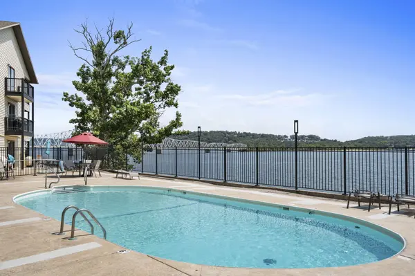 393 Anchors Point LN #470, Kimberling City, MO 65686
