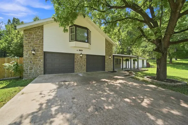 2228 E Huntington ST, Ozark, MO 65721