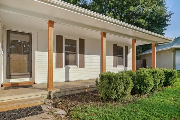 3432 W Regal CT, Springfield, MO 65807