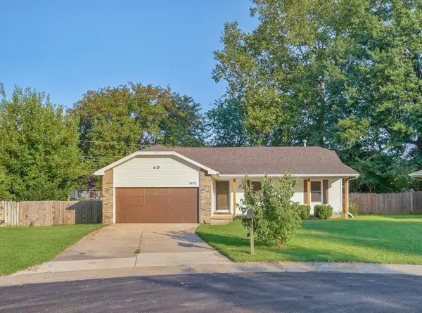 3432 W Regal CT, Springfield, MO 65807