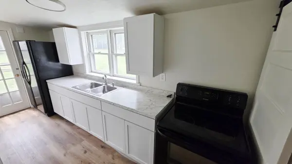 2857 N Grant AVE, Springfield, MO 65803
