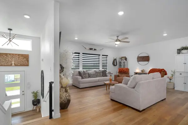 2709 W Pigeon DR, Ozark, MO 65721