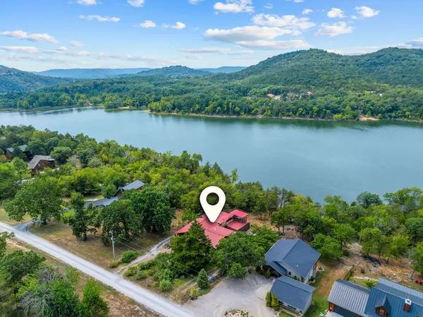 29121 Station LN, Eagle Rock, MO 65641