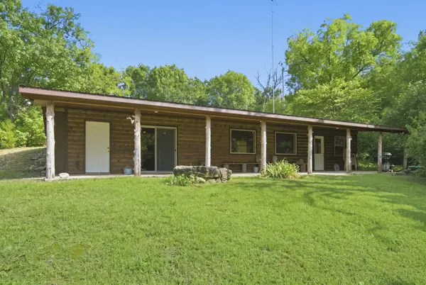 230 Staake Spur, Kissee Mills, MO 65680