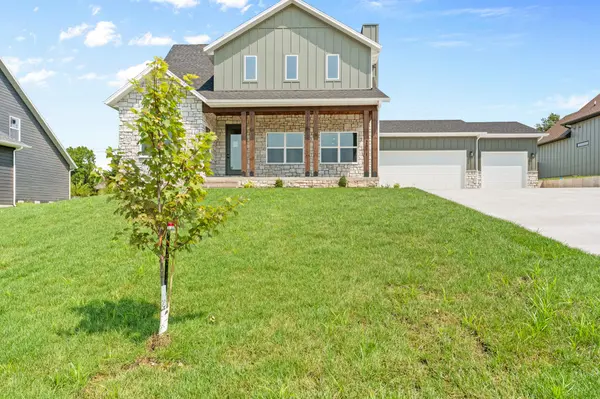 2071 E Will ST, Republic, MO 65738