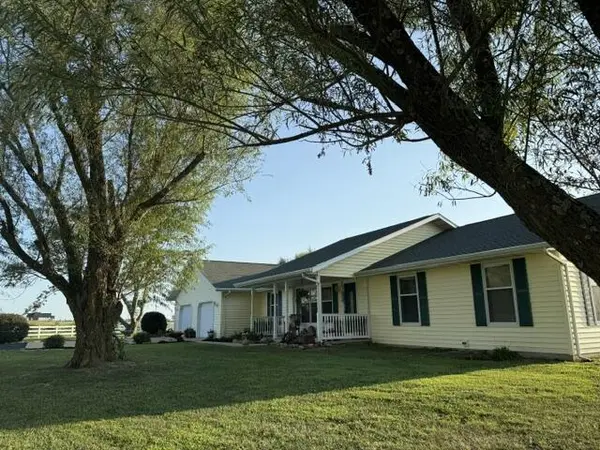 3183 State Highway Mm, Mountain Grove, MO 65711