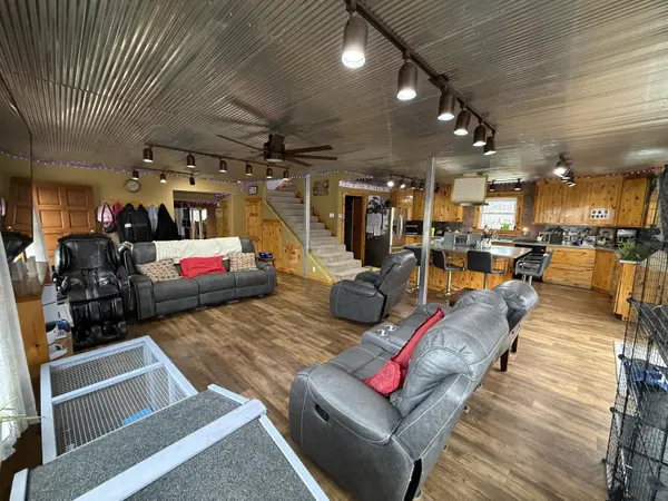 615 W Benton ST, Buffalo, MO 65622