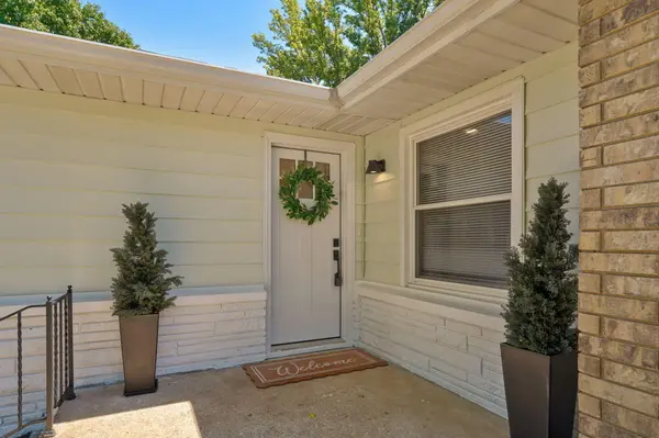 652 W University ST, Springfield, MO 65807