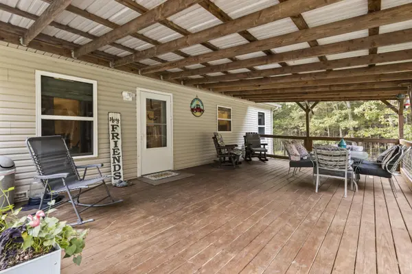 18275 New Hermitage DR, Hermitage, MO 65668