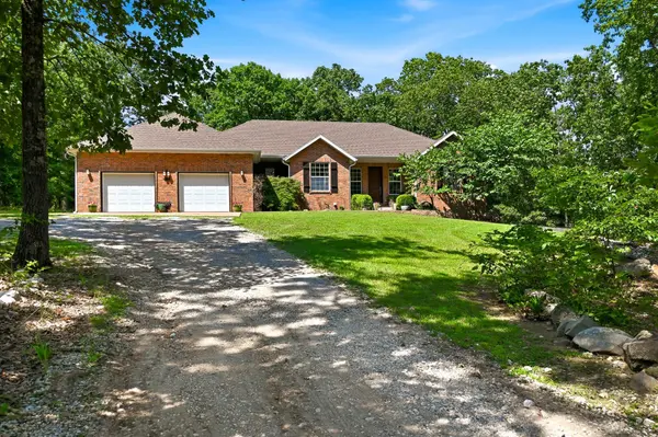 175 Trails Head RD, Highlandville, MO 65669