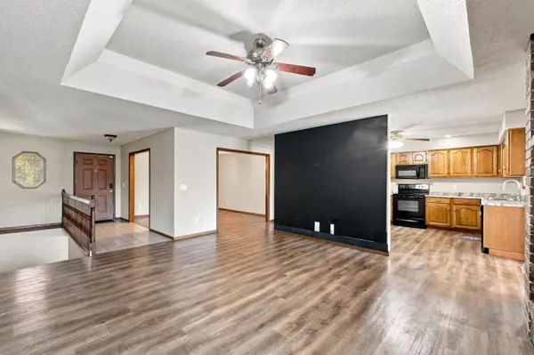 3808 W Kingsley ST, Springfield, MO 65807