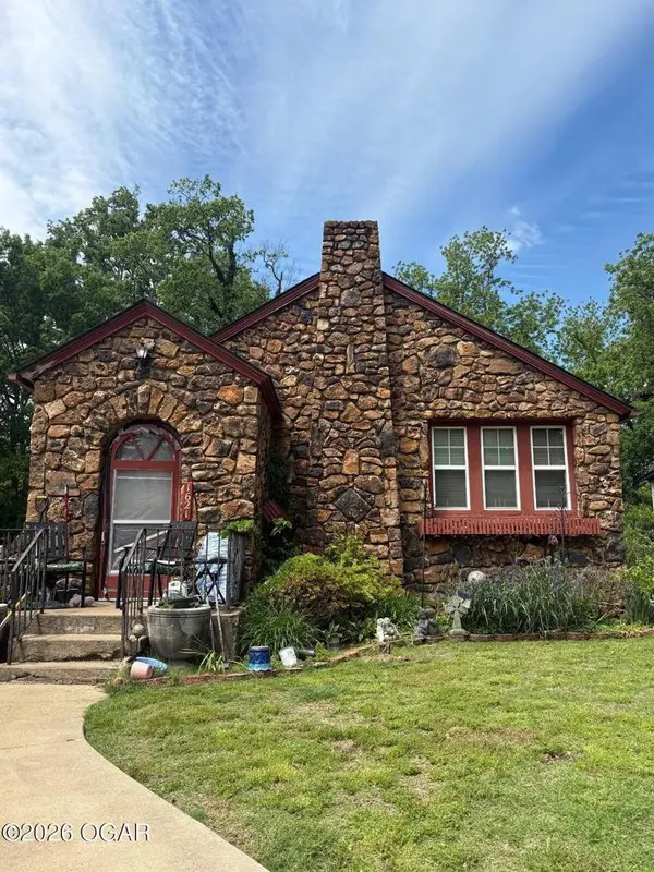 1621 S Main ST, Carthage, MO 64836