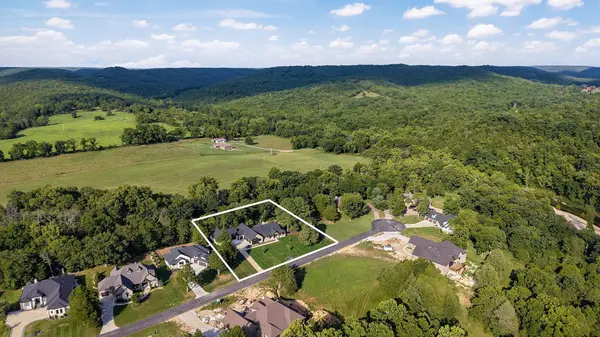 781 Seven Pines DR, Chestnutridge, MO 65630