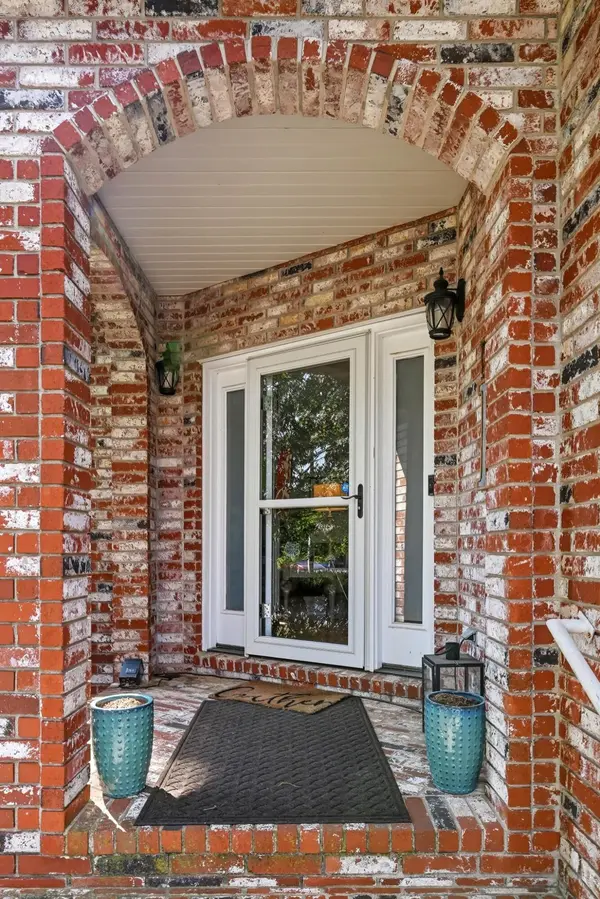4621 S Warren RD, Springfield, MO 65810