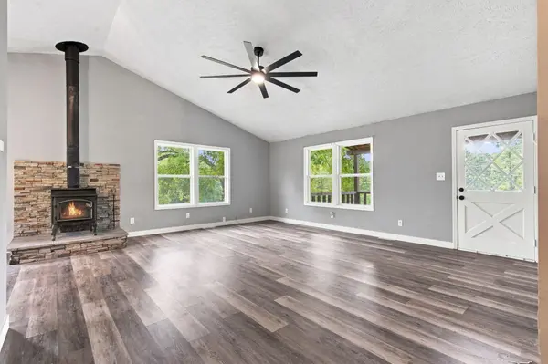304 Swafford LN, Shell Knob, MO 65747