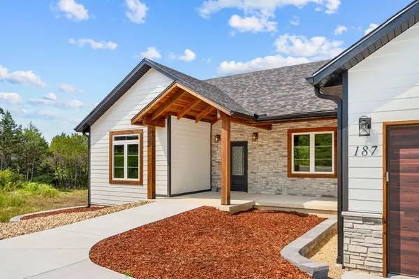 187 Silver Sunset LN, Kimberling City, MO 65686