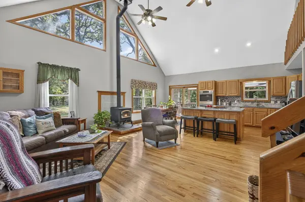 27639 Royal Point DR, Shell Knob, MO 65747