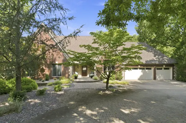 5151 S Aleshire CT, Springfield, MO 65804
