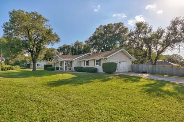 1717 N State Highway Cc, Nixa, MO 65714