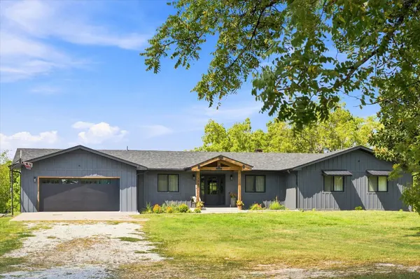 493 Spring Creek RD, Clever, MO 65631