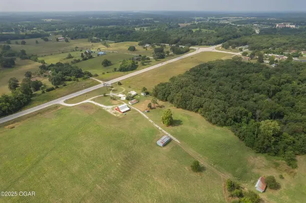Xxx Hwy 60, Seneca, MO 64865