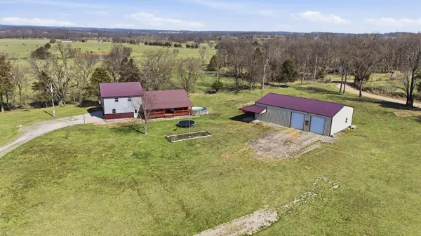 8586 Farm Road 2230, Washburn, MO 65772