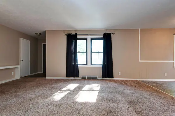 1427 S Pickwick AVE, Springfield, MO 65804