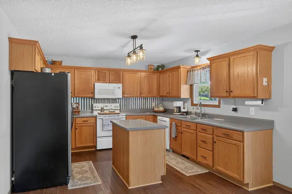 296 Rogers LN, Sparta, MO 65753