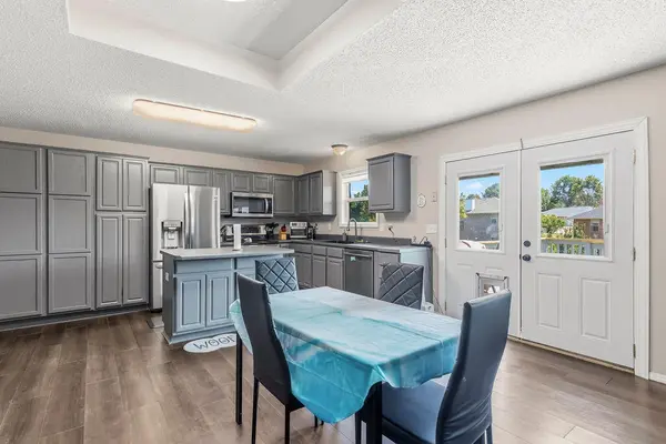 4048 W Falcon DR, Battlefield, MO 65619